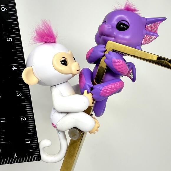 WowWee Fingerlings Baby Dragon Kaylin & Purple Monkey Interactive Toy Set Of 2 - Picture 7 of 8